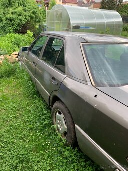 Mercedes Benz w124 250d - 6