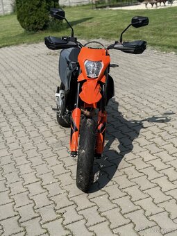 KTM 690 SMC R - 6