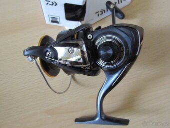 Daiwa Legalis 3500HA kovový naviják nový + náhr.cívka - 6
