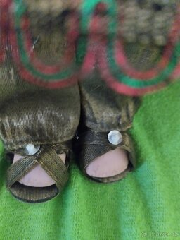 Porcelánová panenka Indka - 6