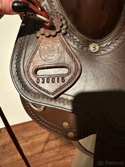 Nové westernové sedlo nové Colonel XL 16” bez hrušky - 6