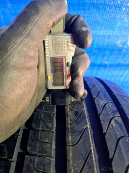 Sada dvourozměr letní pneu 225/45 a 255/40 R18 - 6
