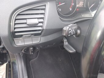 Škoda Fabia 1.2 benzín 66KW-CEBIE,99000KM,TOP VÝBAVA - 6