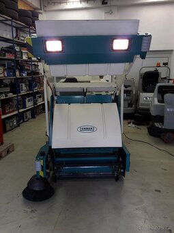 Podlahový kombinovaný mycí stroj Tennant 8300 MAX Pro 120 - 6