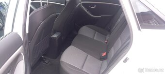 Hyundai i30 1.6 CRDi - 6