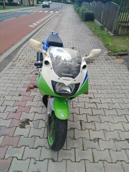 Kawasaki zxr400 - 6