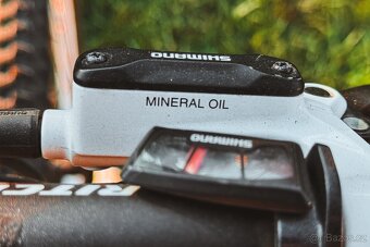 Horské kolo Kellys Magnus XC - výbava Shimano SLX/DEORE - 6