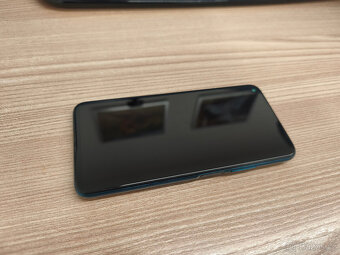 Honor 20 Pro 8GB 256GB Phantom Blue + skla a kryty ZÁVADA - 6