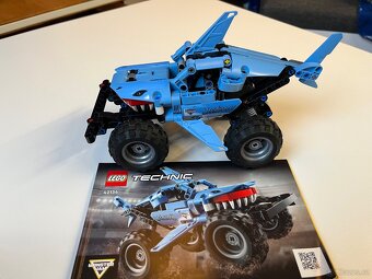Lego Technic 42118, 42134, 42119 - 6