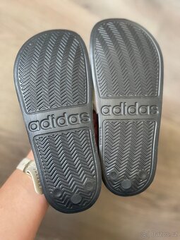 Dámské pantofle Adidas 38 - 6