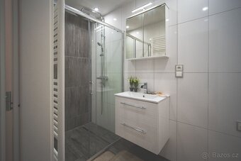 Prodej bytu 2+kk, 50 m² – Znojmo, centrum - 6