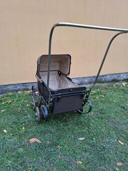 Starožitný kočárek pro panenky  - skládací - 6