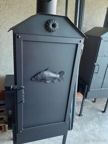 Zahradní udírna plechová-kovová s dřevěnou výplní - 6