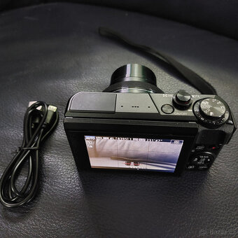 Fotoaparát Canon PowerShot G7 X Mark II, kabel, pěkný stav - 6