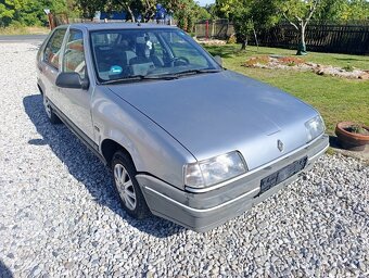 Renault 19 - 6