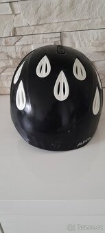 Lyžařská helma + lyže - 6