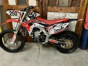 Honda CRF450 - 6