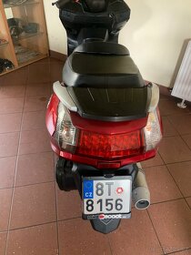 Novy skutr 250 ccm - 6