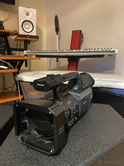 Prodam dve profy Panasonic DVX 100BE - 6