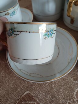 Zachovalý a starožitný porcelánový servis - 6
