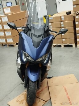 Yamaha Tmax - 6