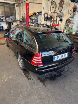 Mercedes c55Amg - 6
