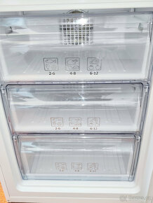 Lednice s mrazákem BEKO CN237231 K60365NE Na díly - 6