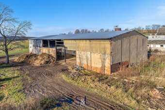 Prodej zemědělského objektu s pozemky o výměře 11 418 m², Ho - 6