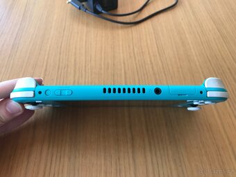 Nintendo Switch Lite - 6