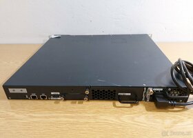Switch Juniper Networks	- EX 3200-24T Series 8PoE Ethernet - 6