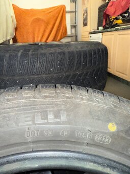 Komplety - Zimní pneumatiky Pirelli 245/45/18 včetně disku. - 6