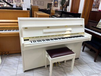 Bílá Yamaha B1 se zárukou 5 let, doprava zdarma. PRODÁNO - 6