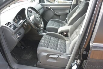 PRODÁM Volkswagen Touran 2.0TDi CROSS 125kW DSG - 6