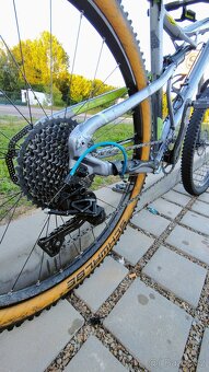 celoodpružené kolo Rockrider ST900s - 6
