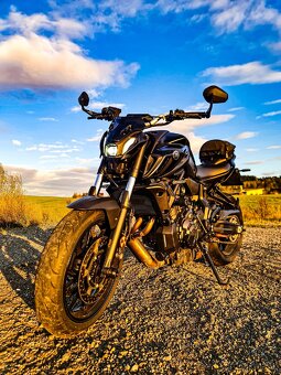 Yamaha MT-07 Tech Black - 6
