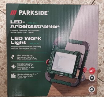 Led reflektor ze zárukou 240V Parkside - 6