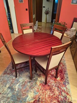 Jídelní stůl rozkládací z masivu - kulatý - 6