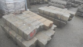 Staré kamenné obrubníky, obruby, žulové obrubníky, 200 bm - 6