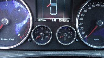 Touareg v10 5.0 230kw automat díly - 6