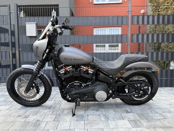 HARLEY DAVIDSON SOFTAIL STREET BOB - 6