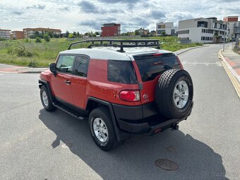 Toyota FJ Cruiser - 6