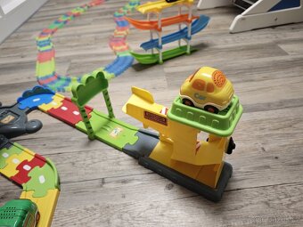 Tut Tut jeřáb a parkovací dům - 6