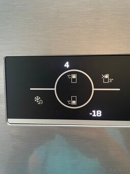 Nepoužitá lednice Beko B5RCNA406HXB2 - 6