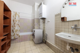 Prodej bytu 3+kk, 72 m², Karlovy Vary, ul. Zámecký vrch - 6