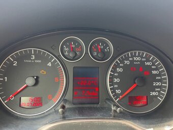 AUDI A3 1,9 TDi - 6