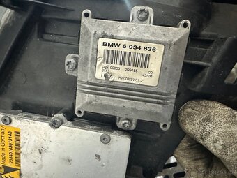 Prodám  levé světlo na bmw e60/61 dynamický xenon - 6