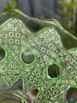 Starožitný malý nástolec 13 cm, uranové sklo - 6