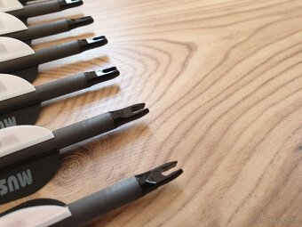 Prodám luk a šípy - set - 6