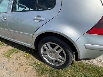 Volkswagen Golf IV 1.6i 77kw BEZ KOROZE - 6