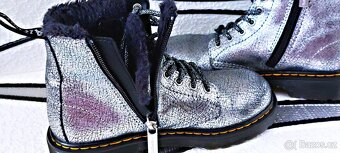 SENZAČNÍ VYTEPLENÉ KOTNÍKOVÉ BOTY-dr.MARTENS-vel.32 - 6